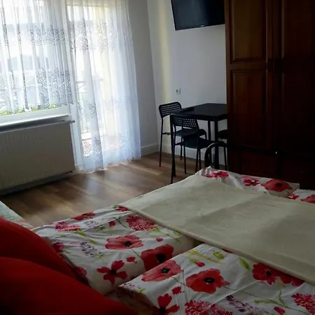Pokoje Pod Rozami Apartment Miedzyzdroje Exterior photo